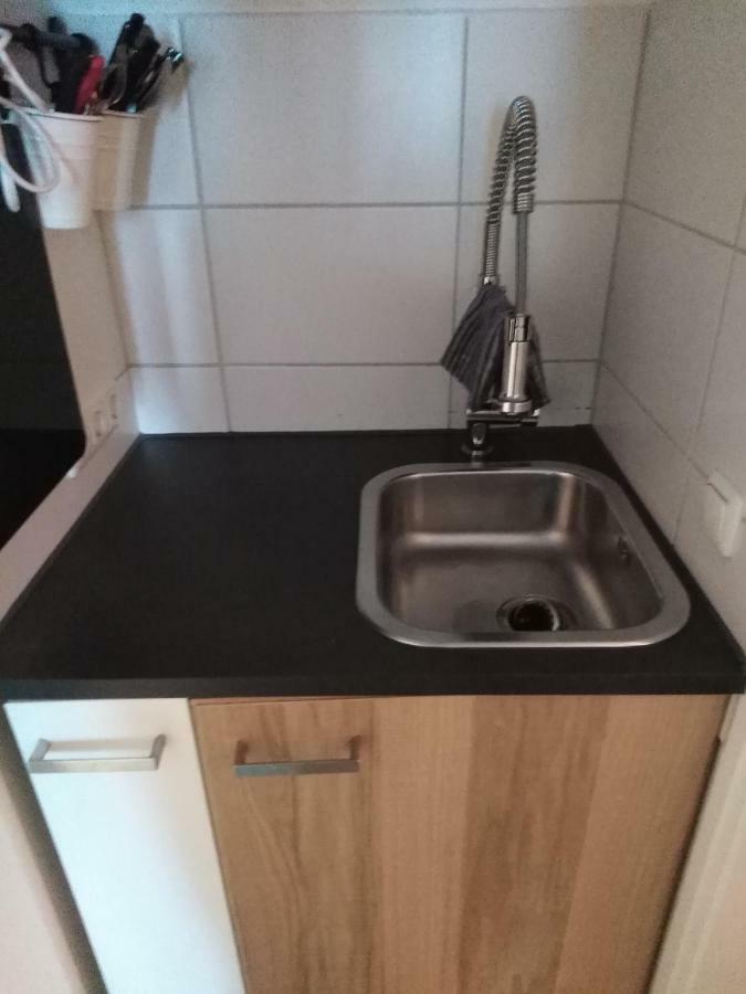 Zimmervermietung Am Stadtplatz / Bhf 8 Min / A8 Traunstein Buitenkant foto